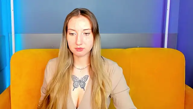 Snapshot of JollyBlondy chatting on February 2026 01:47:02 AM JollyBlondy online show from February 2026 01:47:02 AM