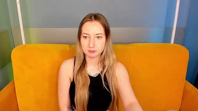 Snapshot of JollyBlondy chatting on March 2026 01:12:02 AM JollyBlondy online show from March 2026 01:12:02 AM