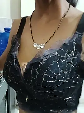 Snapshot of slim_figure08 chatting on July 2026 01:54:01 AM slim figure08 online show from July 2026 01:54:01 AM