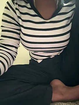 meenu cuties online show from March 2026 02:20:01 PM