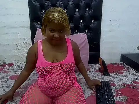 Snapshot of ChubbyMidgetxxx chatting on February 2026 06:11:01 AM ChubbyMidgetxxx online show from February 2026 06:11:01 AM