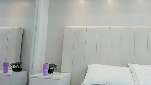 Snapshot of violetta_cutest_ chatting on March 2026 11:24:02 AM violetta cutest online show from March 2026 11:24:02 AM
