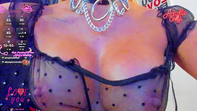 Snapshot of FoxxTattoo chatting on April 2026 07:58:02 PM FoxxTattoo online show from April 2026 07:58:02 PM