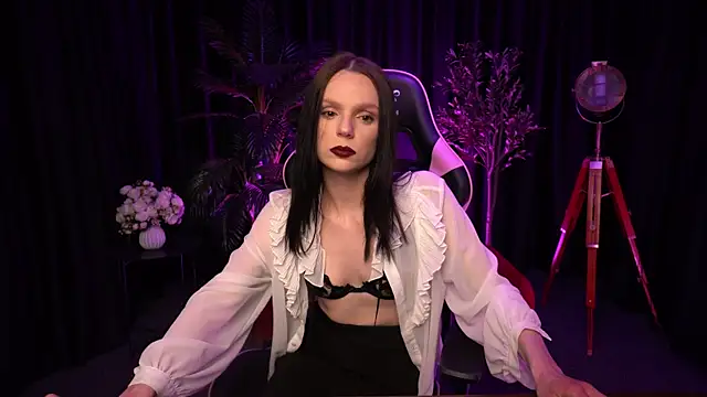 Wild Alice me online show from April 2026 07:58:01 PM