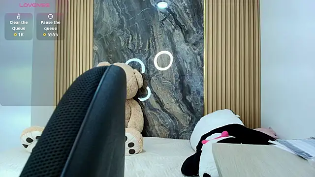 Snapshot of scarlett_lumi chatting on February 2026 10:22:02 AM scarlett lumi online show from February 2026 10:22:02 AM