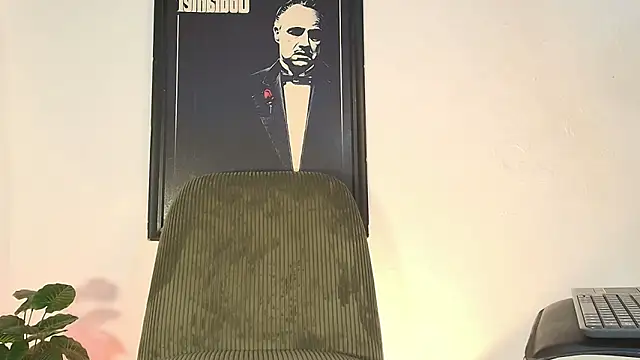 Snapshot of Eliassalvatore_ chatting on May 2026 02:03:02 PM Eliassalvatore online show from May 2026 02:03:02 PM
