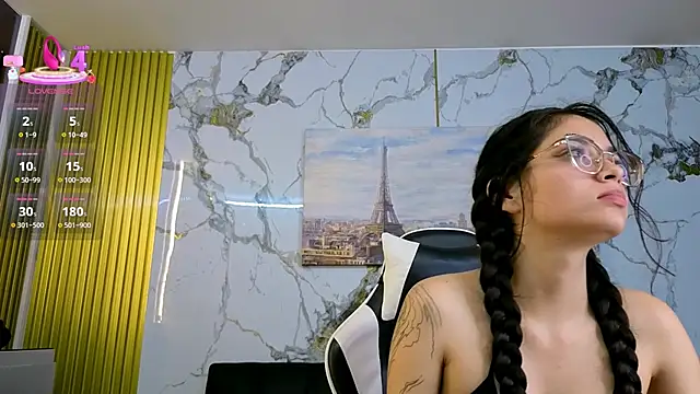 Snapshot of Carolina_pm chatting on June 2026 11:00:01 PM Carolina pm online show from June 2026 11:00:01 PM