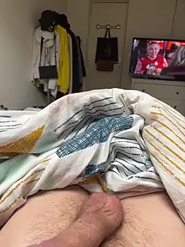 Crevette311 online show from November 2025 01:32:02 PM