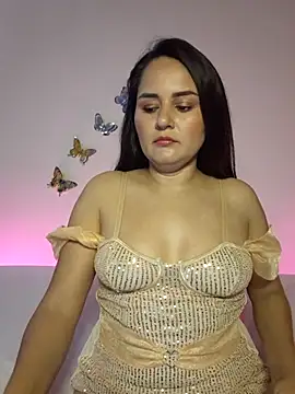 yissela92 online show from March 2026 06:29:01 PM