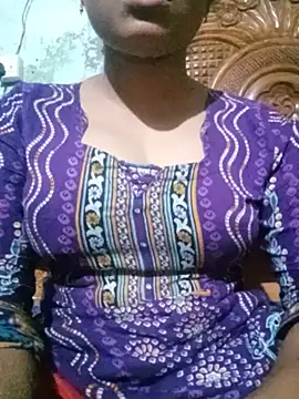 Snapshot of BreezySexyGirl69 chatting on May 2026 01:40:01 PM BreezySexyGirl69 online show from May 2026 01:40:01 PM