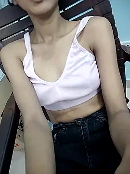 Snapshot of M_Lisha chatting on February 2026 04:21:02 AM M Lisha online show from February 2026 04:21:02 AM