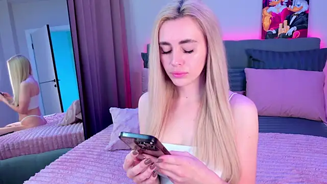 Snapshot of Rossy_X chatting on June 2026 01:14:01 AM Rossy X online show from June 2026 01:14:01 AM