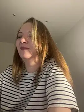 DistrictGirl online show from March 2026 08:30:02 PM