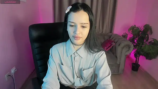 CamillaStars online show from March 2026 01:51:01 PM