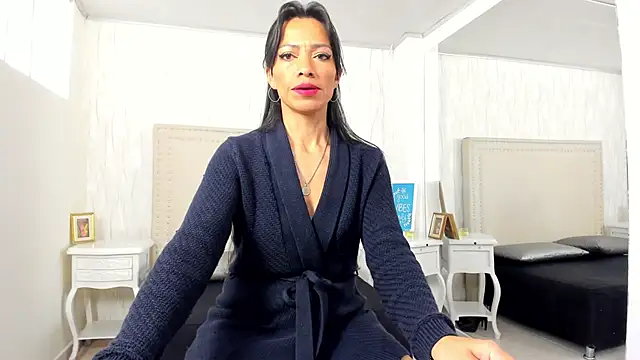 Snapshot of FernandaAvilax chatting on May 2026 07:33:02 PM FernandaAvilax online show from May 2026 07:33:02 PM