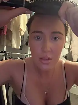 PinkVelvetx online show from March 2026 07:31:02 PM