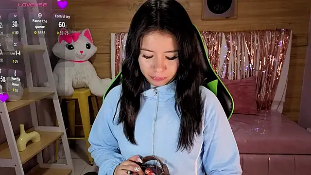 Kylia a online show from April 2026 01:05:02 PM