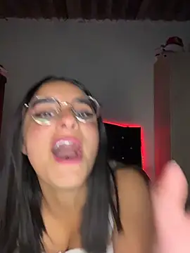 Paulha  miller online show from March 2026 01:55:02 AM