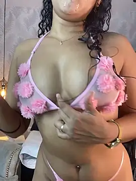 Miaafoxx   online show from February 2026 07:48:01 PM