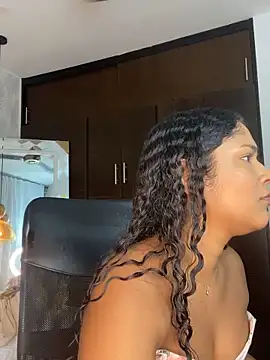 Miaafoxx   online show from March 2026 07:29:01 PM