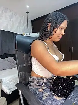 Miaafoxx   online show from March 2026 07:41:02 PM