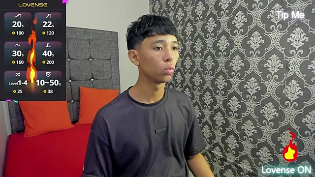 Little Twink19x online show from June 2026 07:40:02 PM