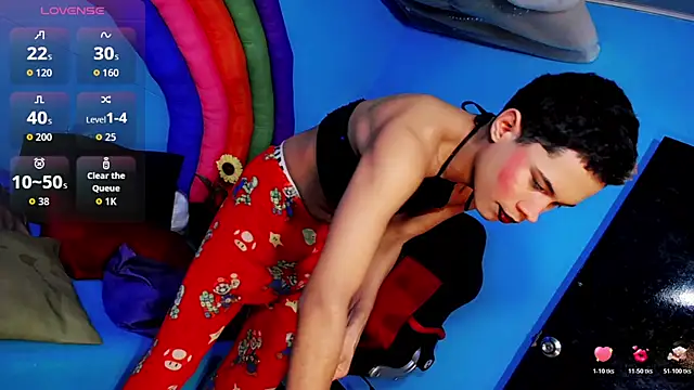 Alondra Wile online show from June 2026 07:18:01 PM