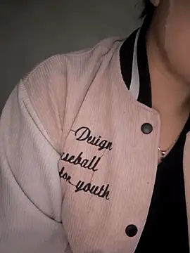 Snapshot of MayEva_ly chatting on February 2026 12:52:02 AM MayEva ly online show from February 2026 12:52:02 AM