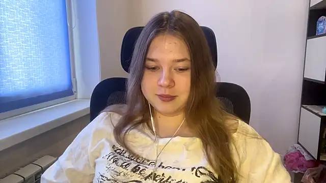 TomikoPfau online show from March 2026 08:03:02 AM