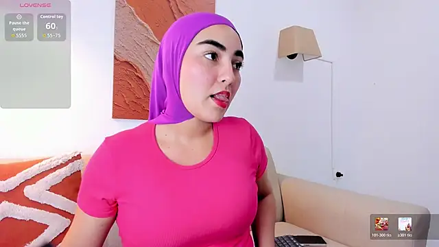 Snapshot of Malika_Noor chatting on May 2026 02:57:02 PM Malika Noor online show from May 2026 02:57:02 PM