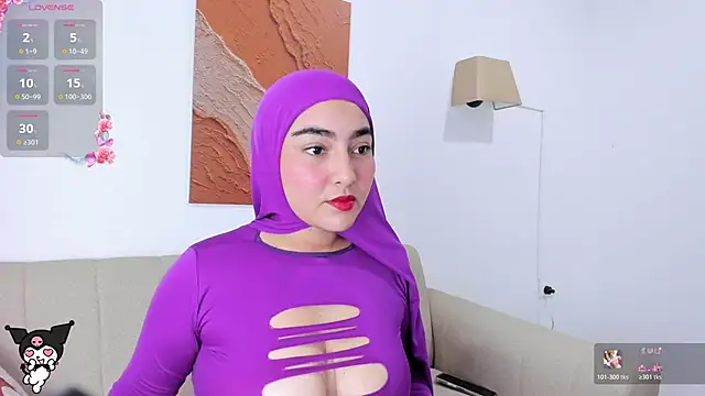 Snapshot of Malika_Noor chatting on May 2026 03:20:01 PM Malika Noor online show from May 2026 03:20:01 PM