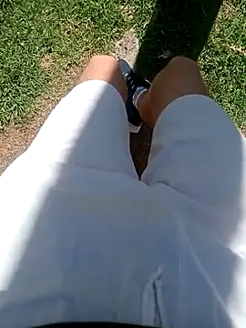 Snapshot of Damiianm chatting on February 2026 03:45:02 PM Damiianm online show from February 2026 03:45:02 PM