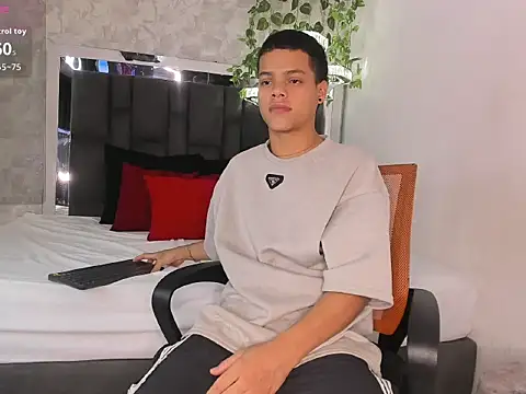 PATRIICKMILLER online show from February 2026 03:45:02 PM