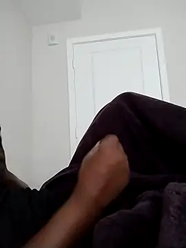 makeherfeelg online show from March 2026 02:06:02 PM