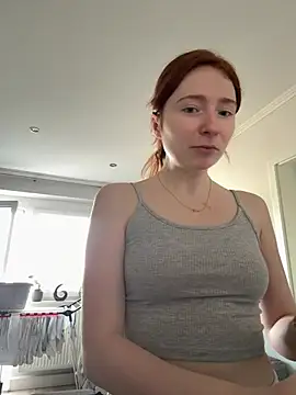 Snapshot of HoneyBunny18 chatting on February 2026 01:21:02 PM HoneyBunny18 online show from February 2026 01:21:02 PM