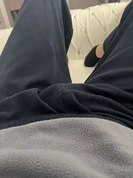 Snapshot of frenk33 chatting on February 2026 12:38:01 PM frenk33 online show from February 2026 12:38:01 PM