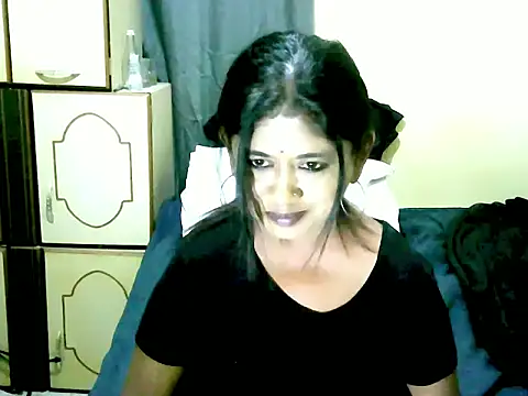Snapshot of IndianPleasures21 chatting on June 2026 06:40:02 PM IndianPleasures21 online show from June 2026 06:40:02 PM