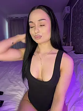 Snapshot of Olivia_Noor chatting on April 2026 04:27:02 PM Olivia Noor online show from April 2026 04:27:02 PM