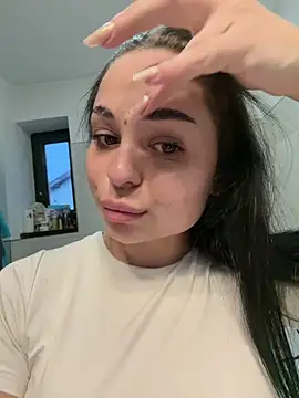 Snapshot of Olivia_Noor chatting on April 2026 05:18:01 PM Olivia Noor online show from April 2026 05:18:01 PM