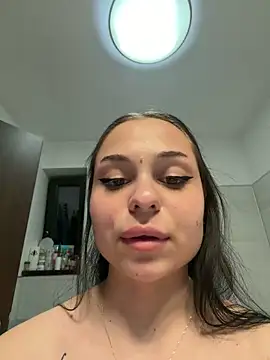 Snapshot of Olivia_Noor chatting on May 2026 07:44:02 PM Olivia Noor online show from May 2026 07:44:02 PM
