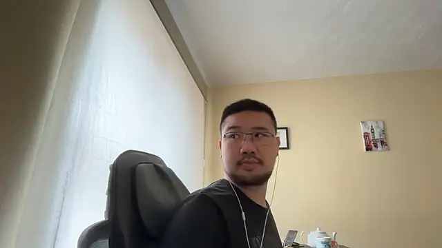 jasonryu2025 online show from April 2026 10:46:01 AM