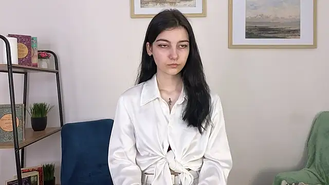 Lilian Merf online show from April 2026 08:12:02 AM