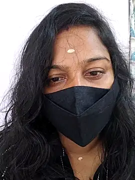 Snapshot of Shaliniqueen chatting on August 2026 06:49:01 AM Shaliniqueen online show from August 2026 06:49:01 AM