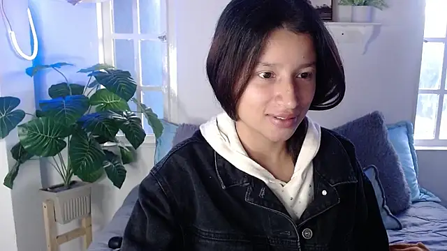 milk chloe  online show from March 2026 01:27:02 PM