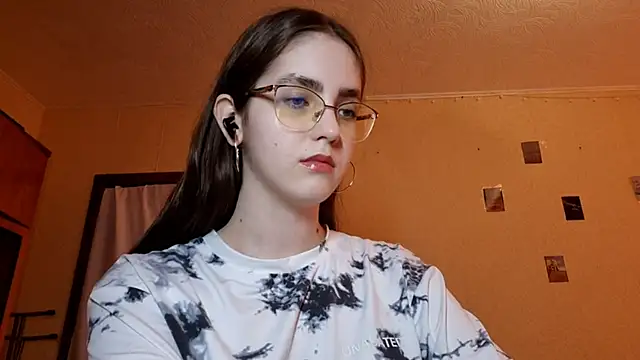 Katelemon online show from March 2026 12:24:02 PM