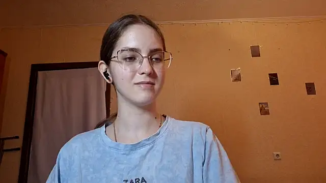 Katelemon online show from June 2026 02:08:02 PM