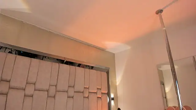 SusiMendez online show from April 2026 07:43:01 PM