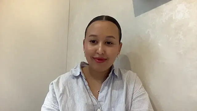 Dana 005 online show from March 2026 08:19:02 PM