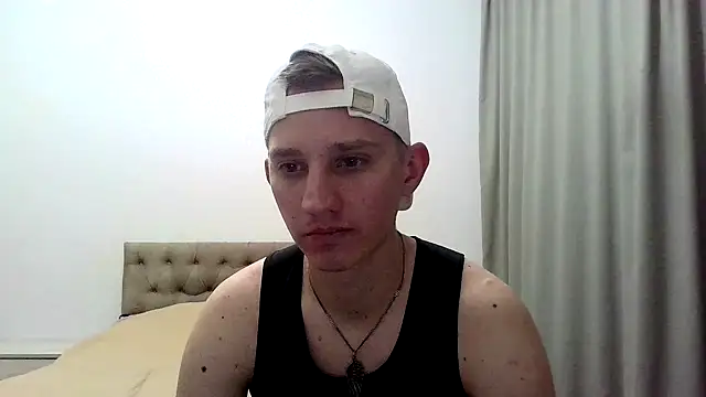 Snapshot of RyanRubber chatting on February 2026 11:47:02 PM RyanRubber online show from February 2026 11:47:02 PM