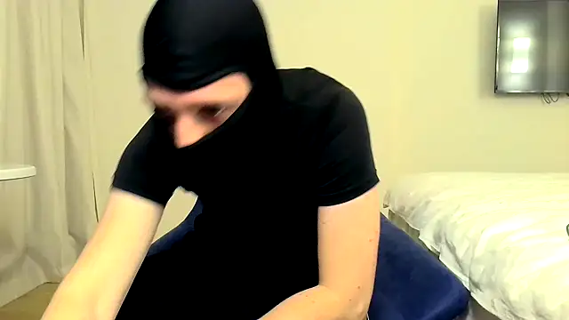 Snapshot of RyanRubber chatting on March 2026 08:23:02 PM RyanRubber online show from March 2026 08:23:02 PM